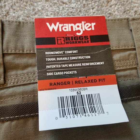 Wrangler Riggs Cargo Shorts~size 52 - Picture 13 of 14